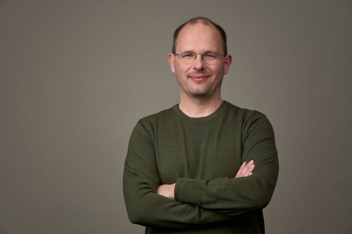 GitHub 전 CEO가 AI 개발 도구에 6억 달러 투자? 이건 진짜 대박인가? - AI, 개발 도구 관련 이미지