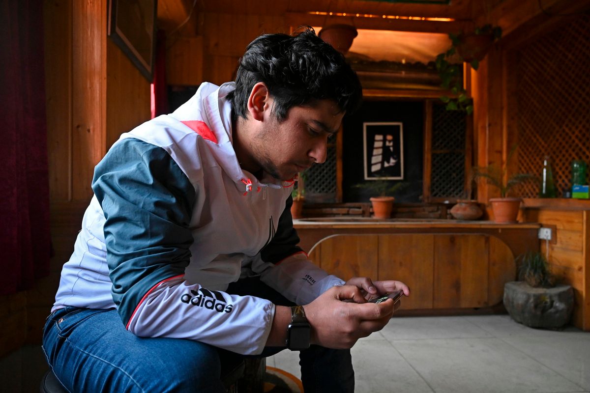 인도 앱 시장 폭발적 성장... 하지만 글로벌 플랫폼이 대부분의 수익을 챙깁니다 썸네일