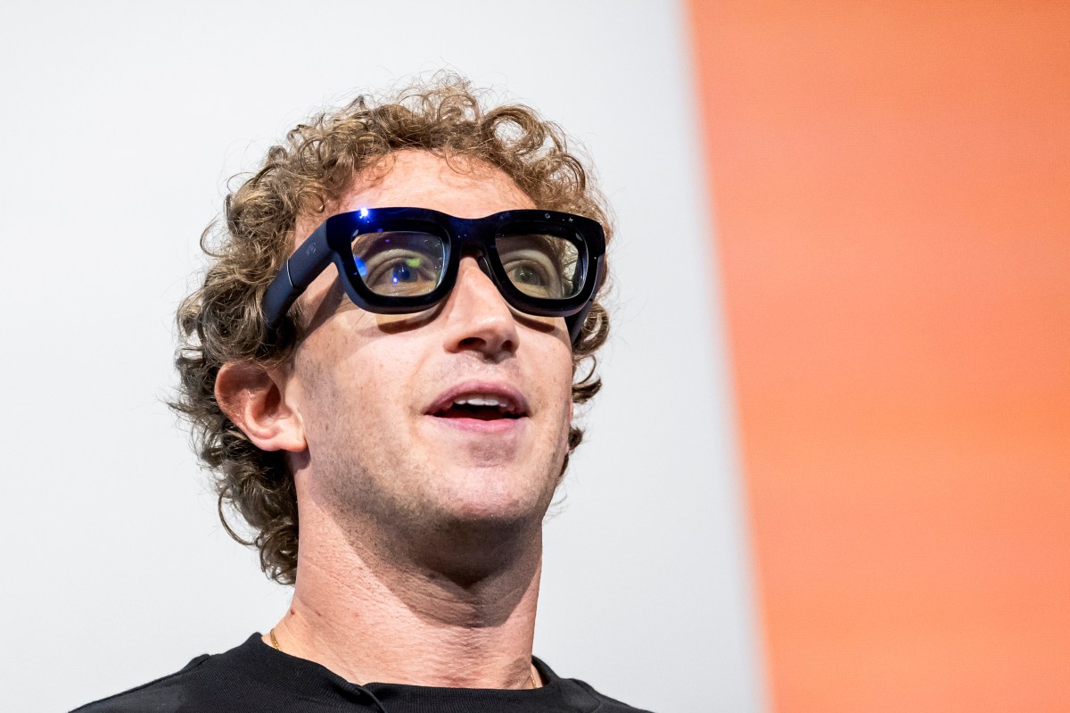 Zuckerberg이 꿈꾸던 '개인 초지능'이 드디어 현실로? Meta가 공개한 Glimmer AI 모델의 의미는? - AI, Meta 관련 이미지